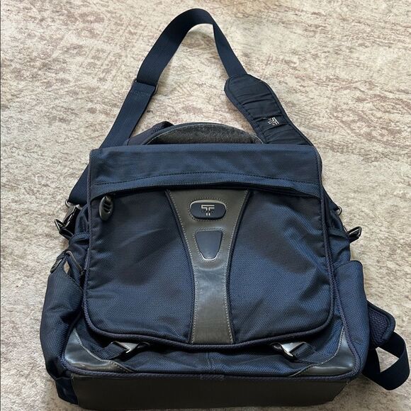 Tumi Dark Blue Men's Messenger backpack Bag - Picture 8 of 9